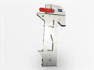 牽引構(gòu)件為鋼絲繩膠帶，強(qiáng)度大，可以垂直輸送散狀物料